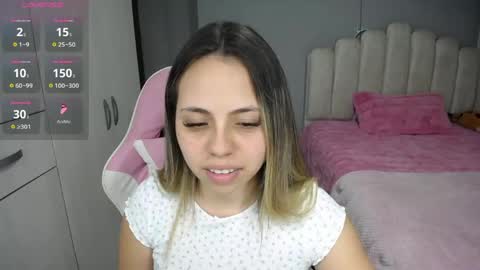 Snapshot of softkiss_x chatting on April 29, 2026, 11:55 pm Fran online show from April 29, 2026, 11:55 pm