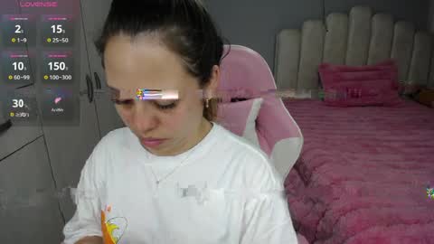 Snapshot of softkiss_x chatting on May 5, 2026, 4:59 pm Fran online show from May 5, 2026, 4:59 pm