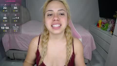Snapshot of softkiss_x chatting on May 27, 2026, 10:34 am Fran online show from May 27, 2026, 10:34 am