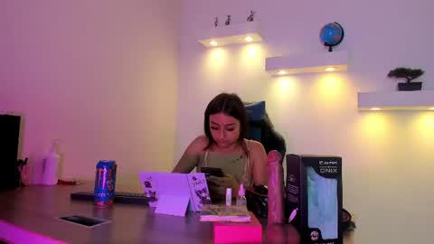 Snapshot of softprincess_ chatting on June 15, 2026, 4:15 am Soft online show from June 15, 2026, 4:15 am