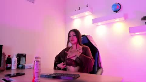 Snapshot of softprincess_ chatting on June 22, 2026, 4:09 am Soft online show from June 22, 2026, 4:09 am