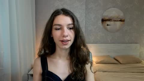 Snapshot of softwine chatting on October 19, 2025, 12:17 pm Kelly online show from October 19, 2025, 12:17 pm