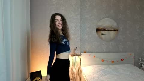 Kelly online show from November 10, 2025, 3:00 pm