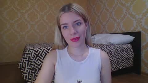 softy_aura online show from May 23, 2026, 12:20 pm