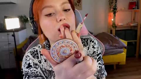 Sofy online show from May 15, 2026, 2:13 pm