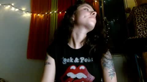 Snapshot of soka_lovers_04_ chatting on December 7, 2024, 2:53 am Sofia online show from December 7, 2024, 2:53 am