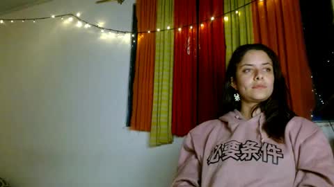 Snapshot of soka_lovers_04_ chatting on December 19, 2024, 2:12 am Sofia online show from December 19, 2024, 2:12 am