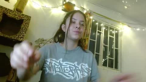 Snapshot of soka_lovers_04_ chatting on October 28, 2025, 12:36 am Sofia online show from October 28, 2025, 12:36 am