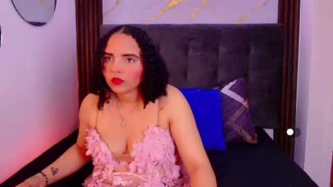 Sol Latiana online show from June 20, 2026, 3:31 am
