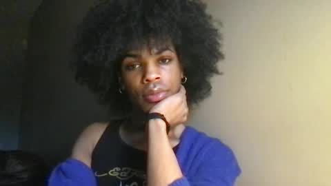 SolaceEve online show from December 1, 2025, 7:19 pm