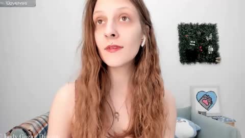 SolarAlice online show from February 9, 2025, 5:22 pm