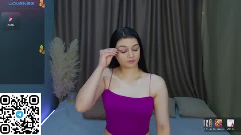 Snapshot of solazolaa chatting on May 4, 2026, 1:01 am Sonya online show from May 4, 2026, 1:01 am