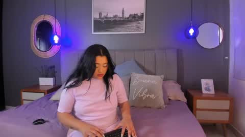 Snapshot of solo_brattdoll chatting on May 14, 2026, 1:18 pm solo_brattdoll online show from May 14, 2026, 1:18 pm