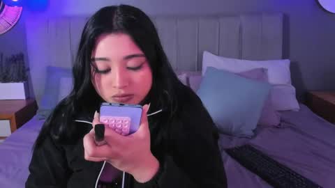 Snapshot of solo_brattdoll chatting on May 23, 2026, 12:53 pm solo_brattdoll online show from May 23, 2026, 12:53 pm