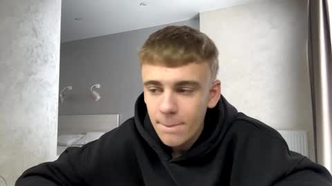 Jett online show from February 1, 2026, 10:14 am