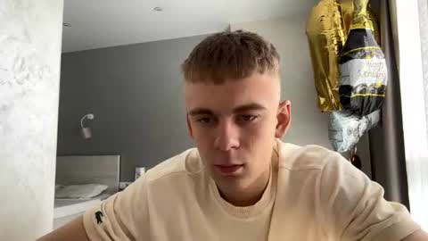 Snapshot of solofury chatting on June 16, 2026, 7:11 am Jett online show from June 16, 2026, 7:11 am