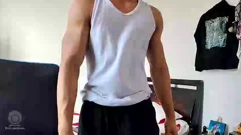 Hi Im Weller Check my Bio  online show from March 4, 2026, 9:43 pm