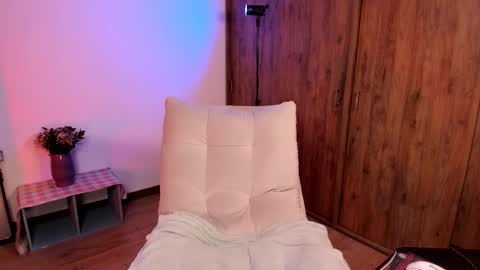 Snapshot of solosara8 chatting on March 1, 2026, 4:25 am saraIG Solosara8 online show from March 1, 2026, 4:25 am