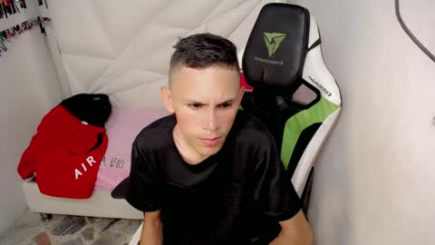 ESTEBAN online show from May 18, 2026, 8:14 pm