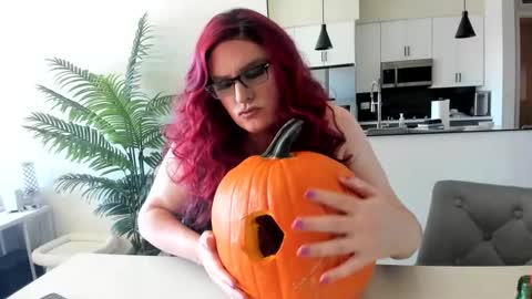 someonespeicial online show from October 27, 2025, 6:45 pm