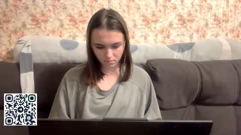 Hello My name is Jane  im new model here and little but shy but curious. online show from November 3, 2025, 7:59 pm