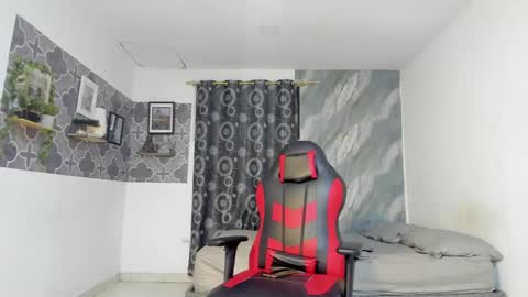 son_hades online show from March 21, 2026, 8:19 am