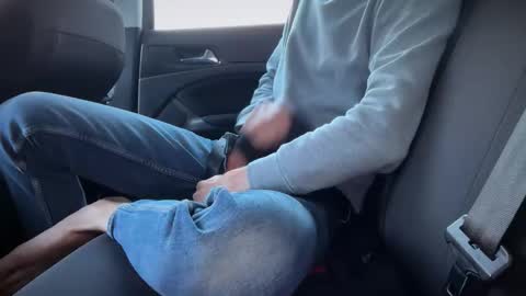 Snapshot of sondages chatting on November 21, 2025, 8:24 am Sondages online show from November 21, 2025, 8:24 am