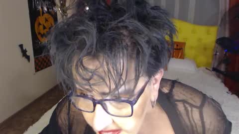 Snapshot of sondrariddle chatting on October 11, 2025, 10:41 pm sondrariddle online show from October 11, 2025, 10:41 pm