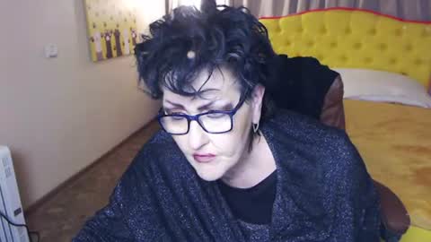 sondrariddle online show from March 10, 2026, 10:48 pm