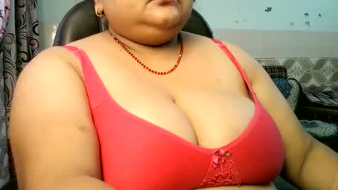 soni88888 online show from April 25, 2026, 5:10 am