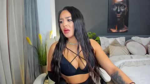 Sonia  Rey online show from October 24, 2025, 9:06 am