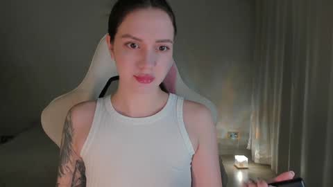 Snapshot of sonia_moon_ chatting on December 6, 2024, 1:18 am sonia_moon_ online show from December 6, 2024, 1:18 am