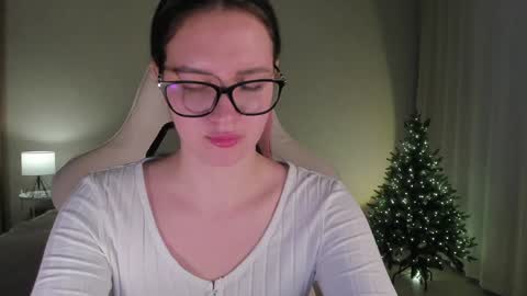 Snapshot of sonia_moon_ chatting on December 8, 2024, 4:14 am sonia_moon_ online show from December 8, 2024, 4:14 am
