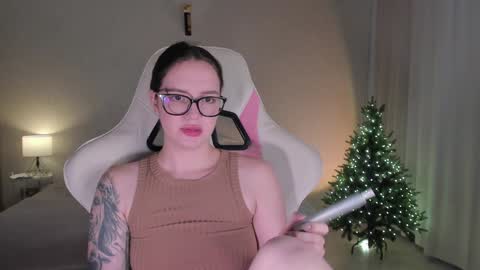 Snapshot of sonia_moon_ chatting on December 11, 2024, 4:39 am sonia_moon_ online show from December 11, 2024, 4:39 am