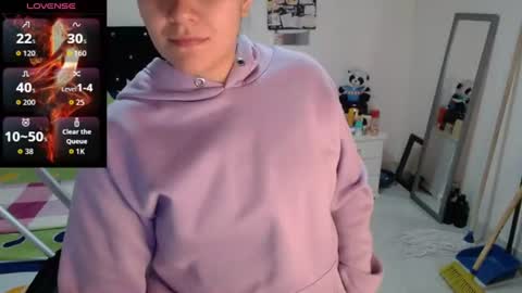 soniafuckboobs online show from June 18, 2026, 12:20 pm