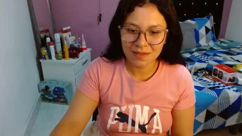 sonialatin69 online show from December 11, 2024, 9:45 pm