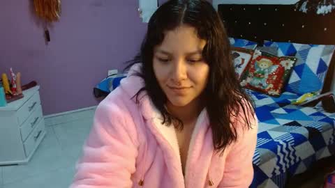 sonialatin69 online show from December 21, 2024, 8:07 am