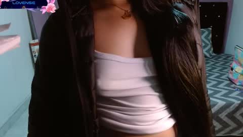 sonialatin69 online show from January 14, 2025, 7:17 am