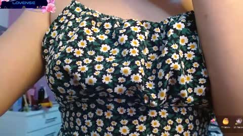sonialatin69 online show from January 15, 2025, 7:01 pm