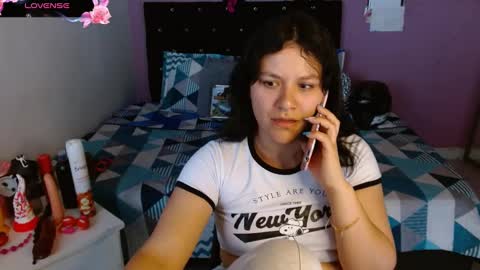 sonialatin69 online show from February 7, 2025, 2:37 pm