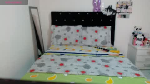 sonialatin69 online show from May 11, 2026, 4:04 pm