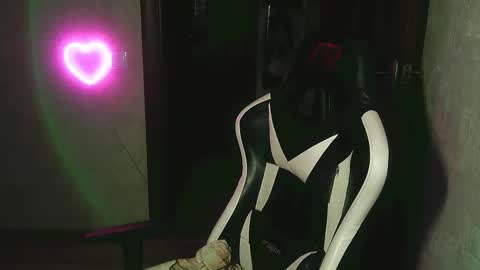 OksiFels online show from September 24, 2025, 11:30 pm