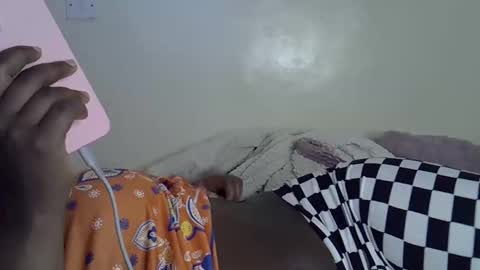 sonnia02 online show from November 21, 2025, 8:57 am