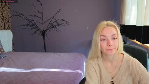 Sonya online show from May 4, 2026, 5:47 am