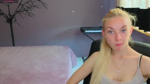 Sonya online show from May 18, 2026, 5:46 am