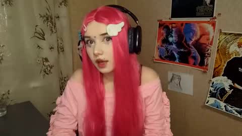 Mila online show from February 22, 2026, 5:22 pm