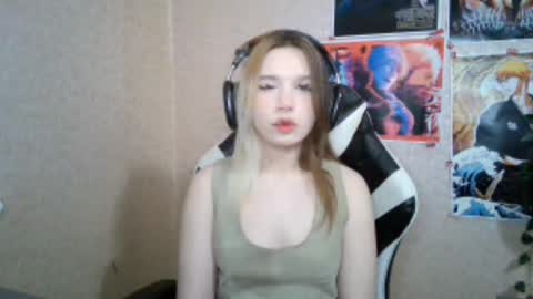 Mila online show from March 31, 2026, 3:23 pm