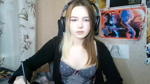 Mila online show from April 30, 2026, 5:30 pm
