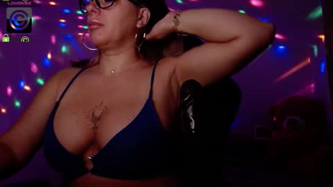 Snapshot of sonyadevon chatting on November 1, 2025, 4:03 am Sonia online show from November 1, 2025, 4:03 am