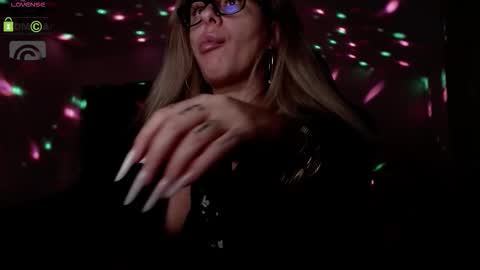 Snapshot of sonyadevon chatting on January 9, 2026, 7:26 pm Sonia online show from January 9, 2026, 7:26 pm